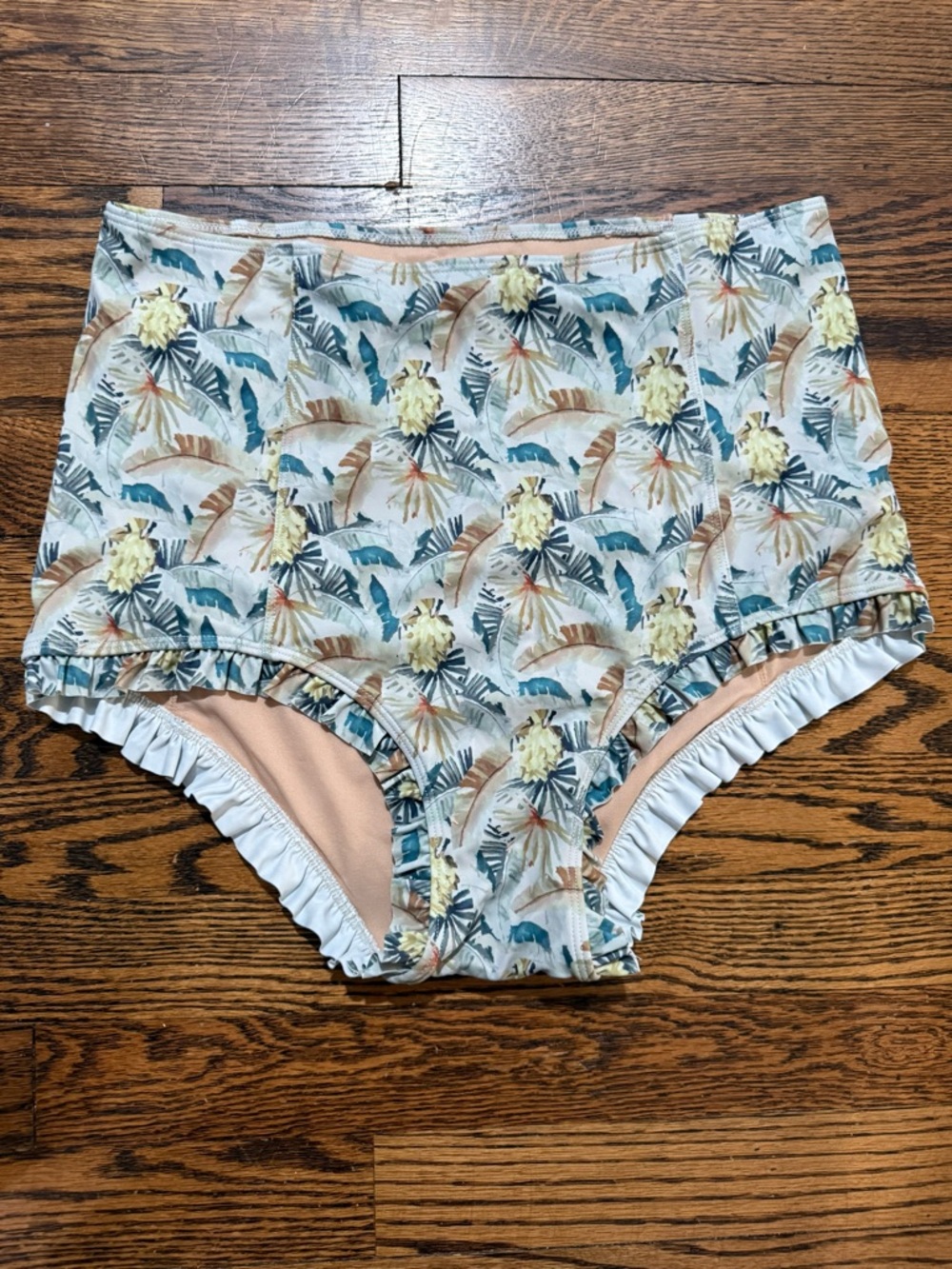 Kortni Jeane ARU Bikini Bottoms Gone Bananas print VGUC